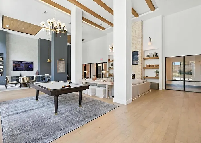 05 Downtown Fw 1br, Luxury Living With Style Pool And Gym Appartement