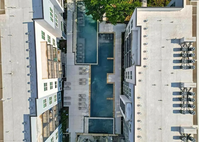 05 Downtown Fw 1br, Luxury Living With Style Pool And Gym Fort Worth