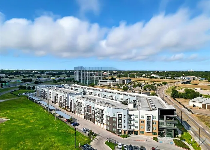 05 Downtown Fw 1br, Luxury Living With Style Pool And Gym