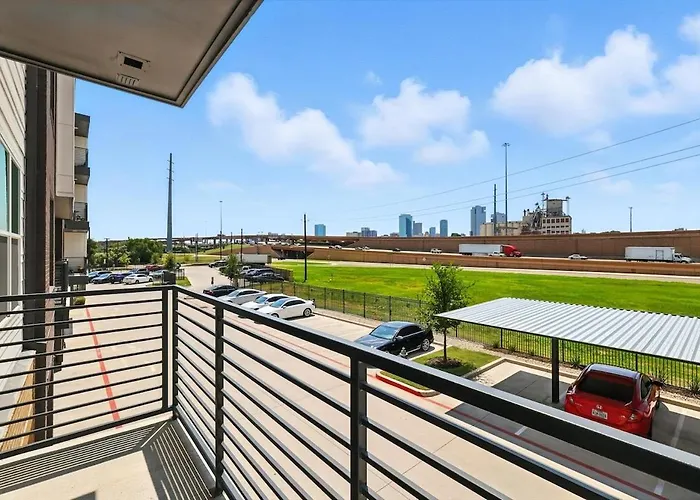 05 Downtown Fw 1br, Luxury Living With Style Pool And Gym Appartement