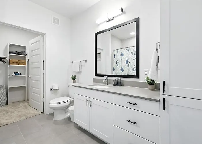 05 Downtown Fw 1br, Luxury Living With Style Pool And Gym * Fort Worth