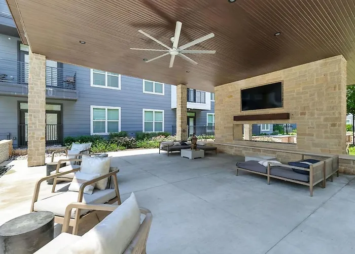 Appartement 05 Downtown Fw 1br, Luxury Living With Style Pool And Gym *